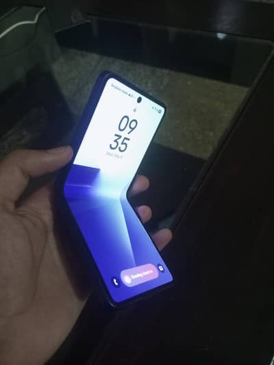 Samsung Mobile Z Flip 7
