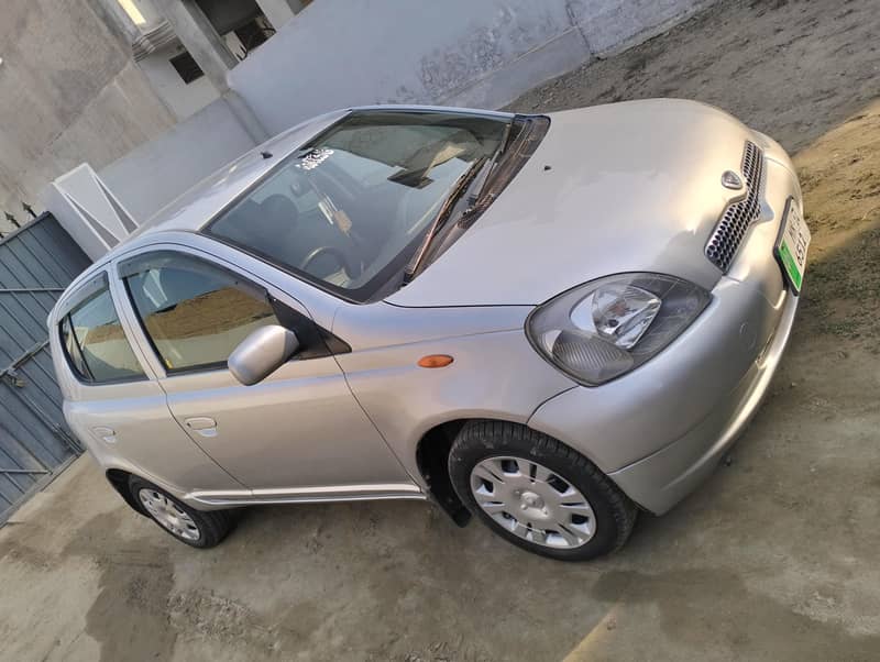 vitz 1000cc 6