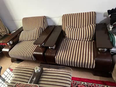 5 seater sofe with table and 4 stools