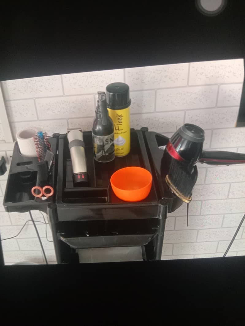 Saloon Trolley 2