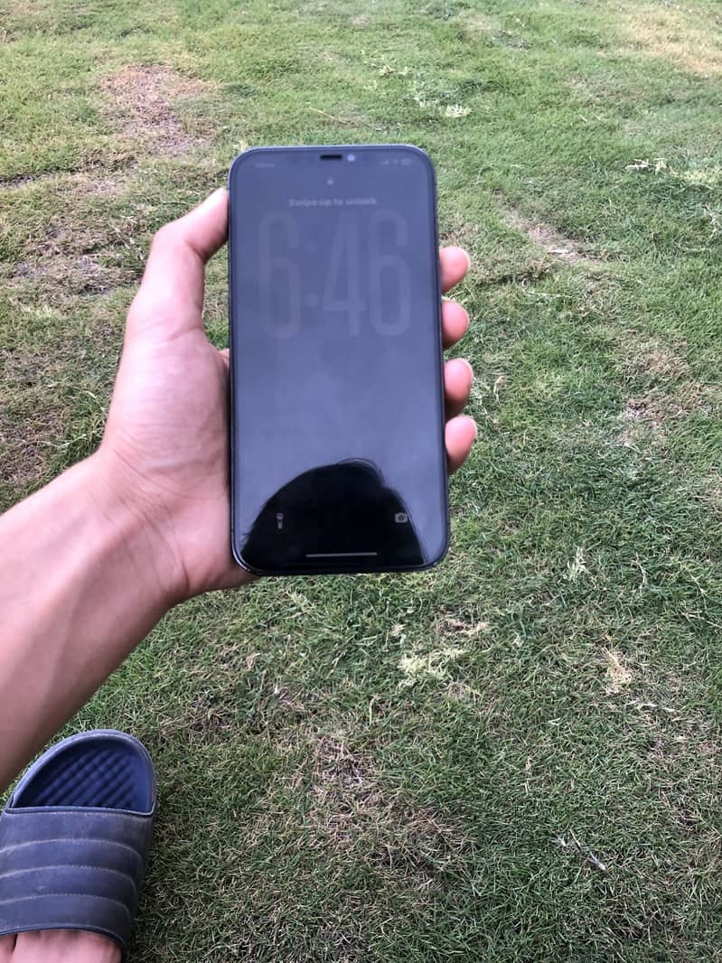 iphone 12 pro max 1