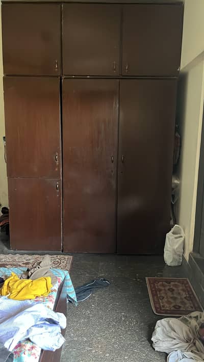 Three door Almaari with cabinet