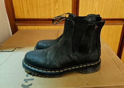 Dr. Martens 2976 Quad Chelsea Ambassador Boots Black