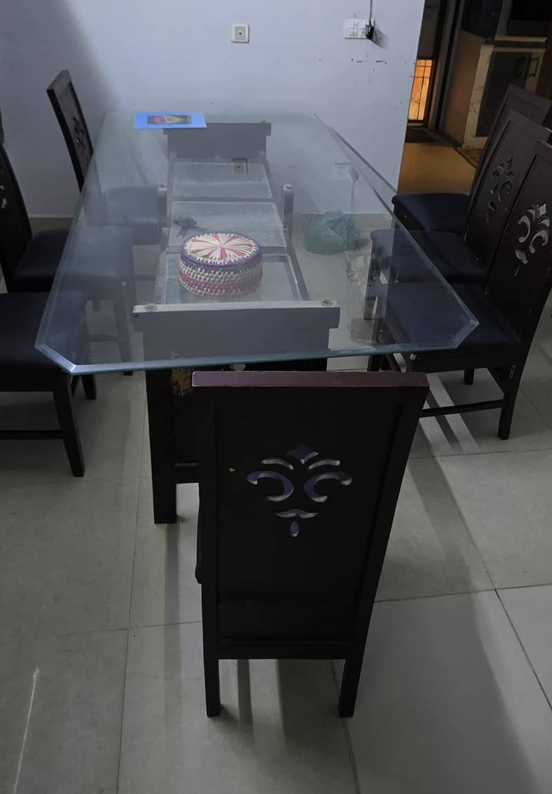 Dining Table 0