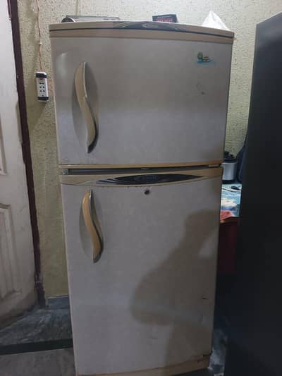 Urgent sales with discount available waves fridge