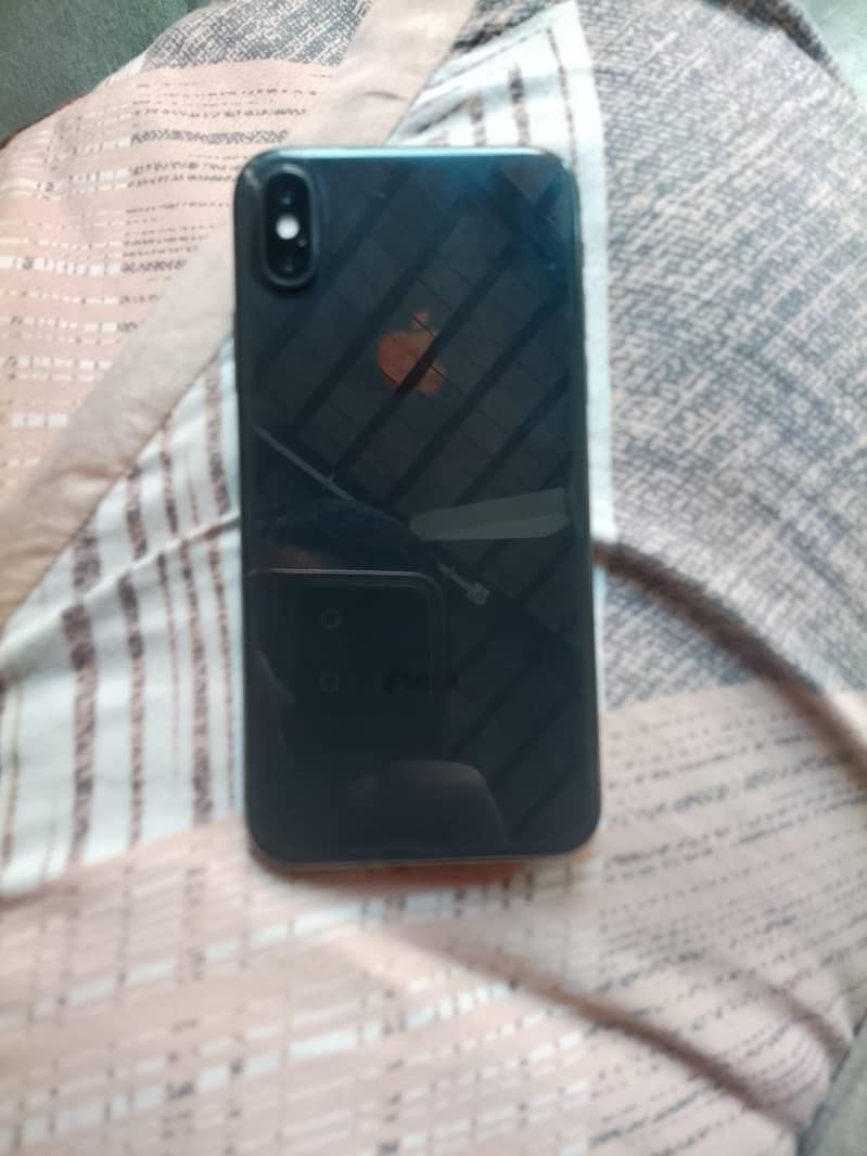 Apple iPhone X 3