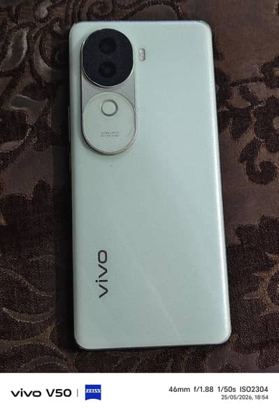 Vivo V40e 5G 8GB 256GB 10/10