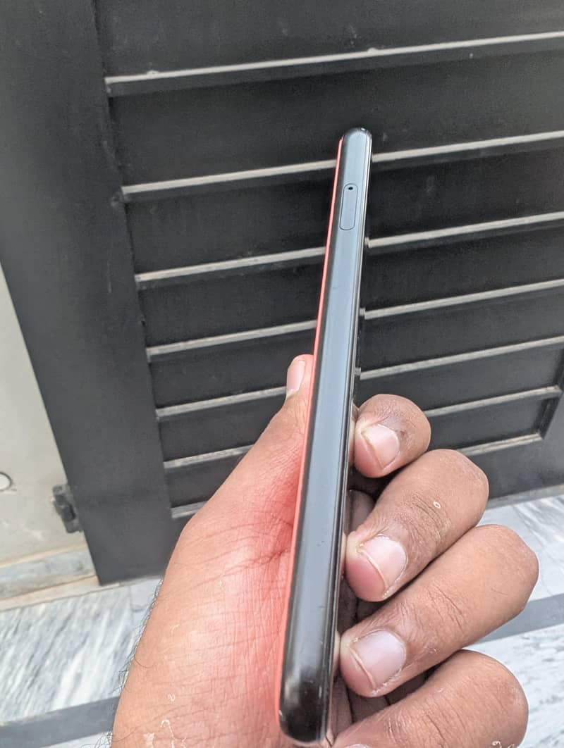 Google Pixel 4 3