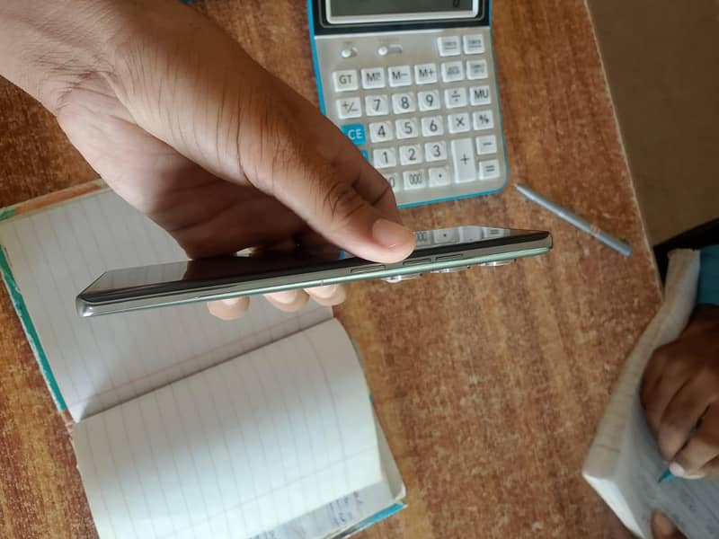 Tecno CAMON 40 Pro 7
