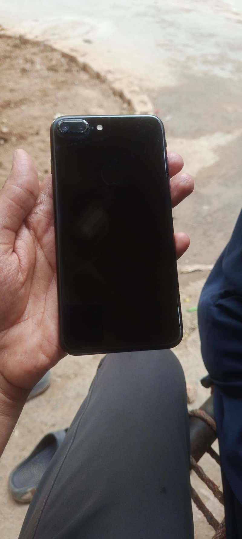 Apple iPhone 7 Plus 1