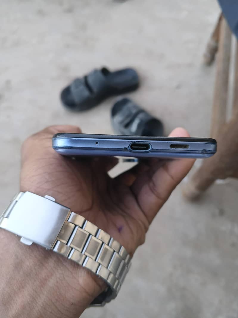 Sharp Aquos Zero 3