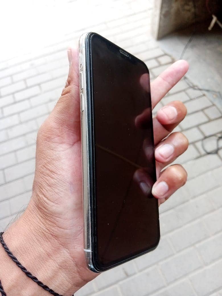 iphone x 3