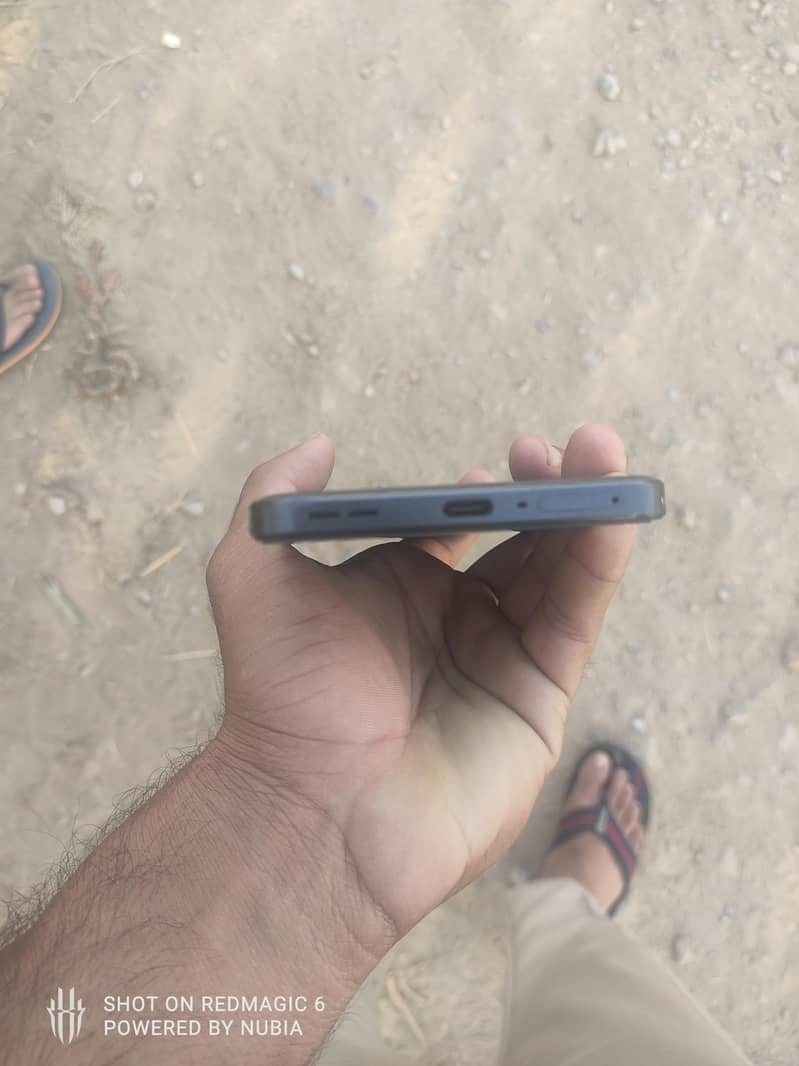 OnePlus ace 2v 3