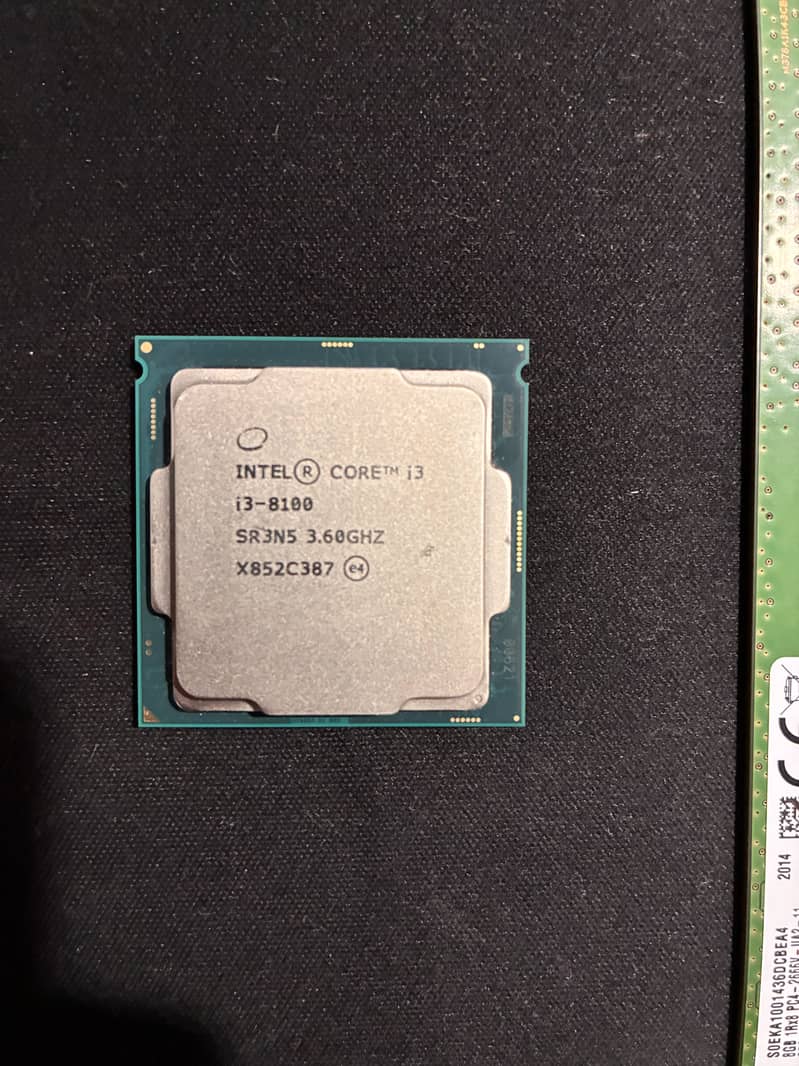 I3 8100 Chip 0