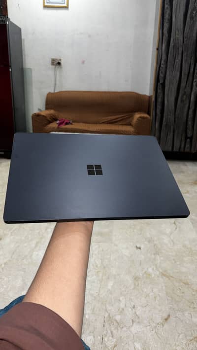Microsoft Surface 3 Laptop Core i5 10 th gen 16 GB Ram 256 Gb Nvme Ssd