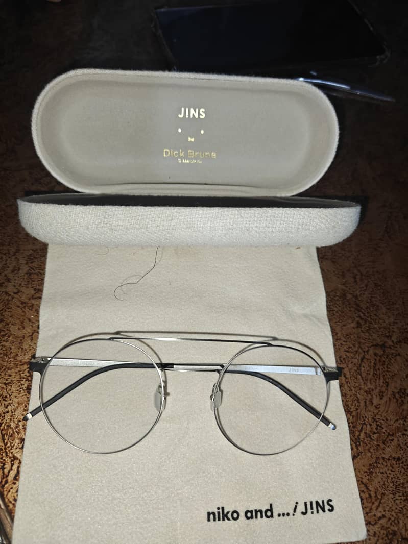 glasses 1