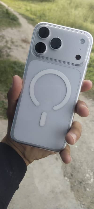 Urgent iphone 17 pro max jv silver color for sale just box open