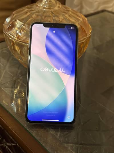 iphone 11 pro max with box