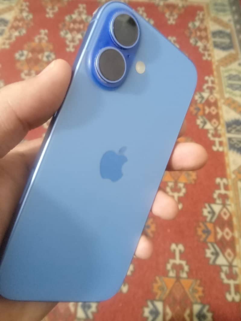iPhone 16 2