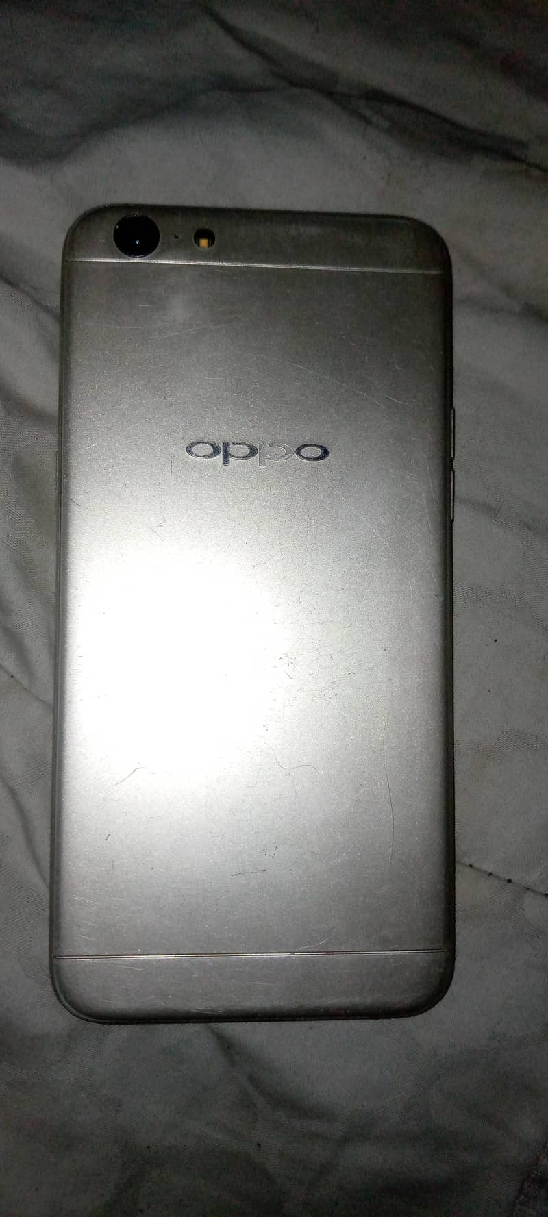 OPPO A57 1