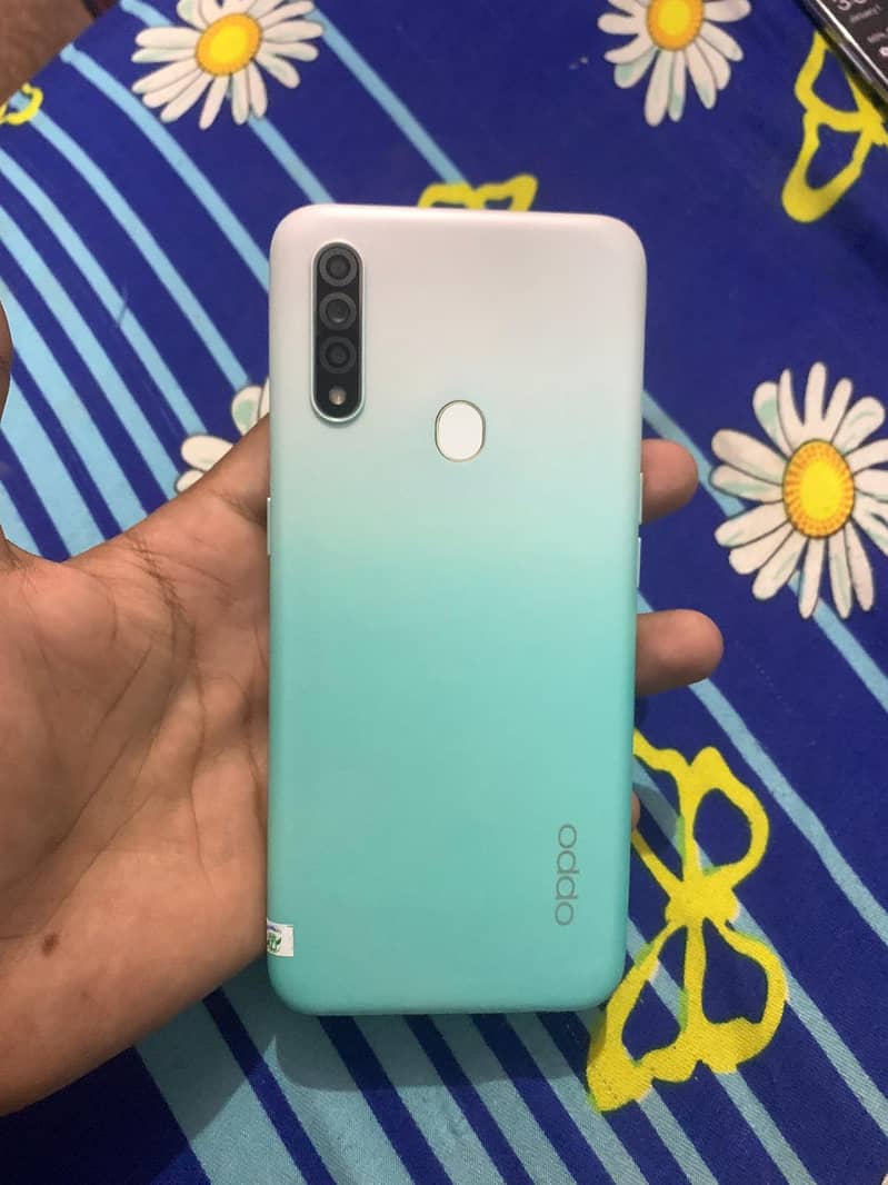 OPPO A31 0