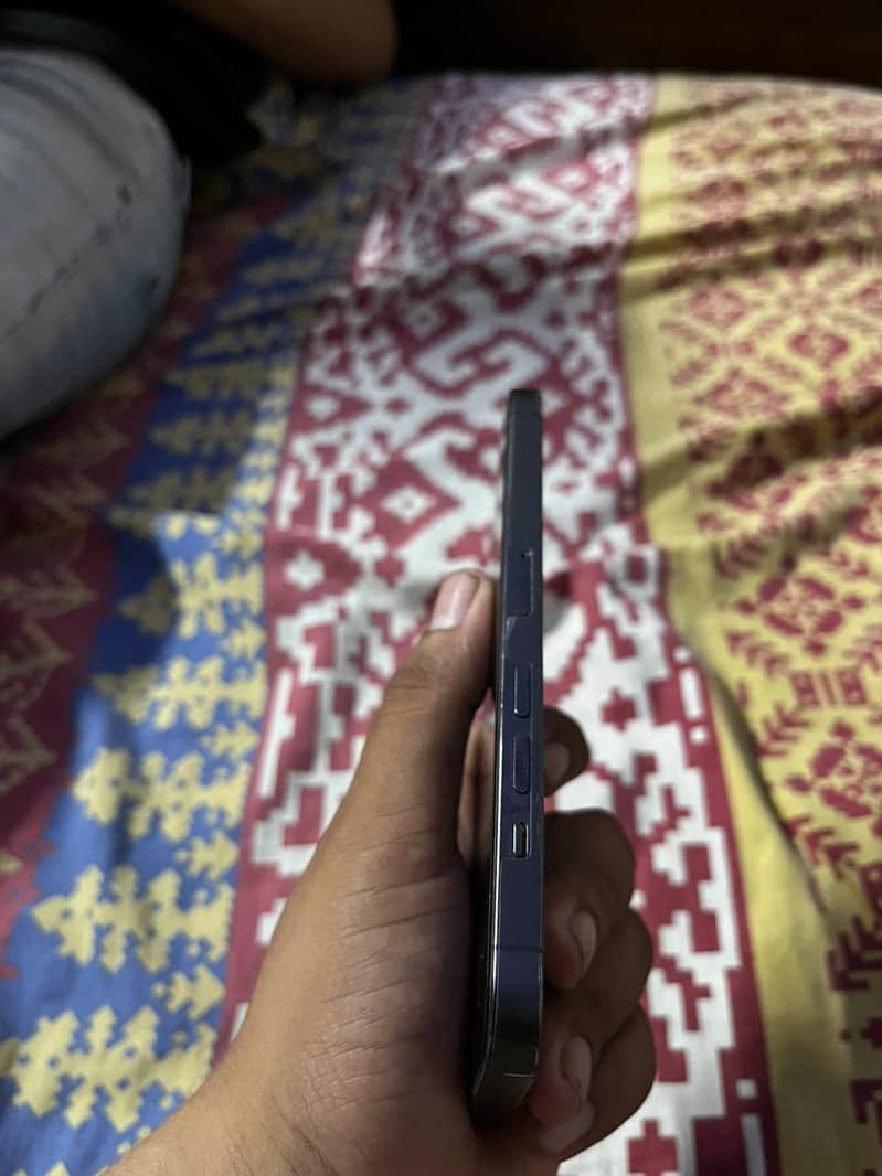 iphone 13 pro 4