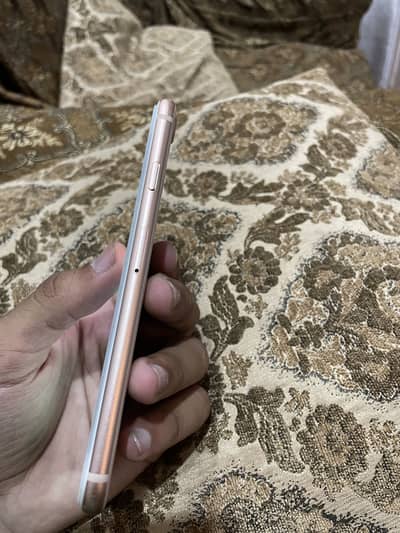 Apple iPhone 8