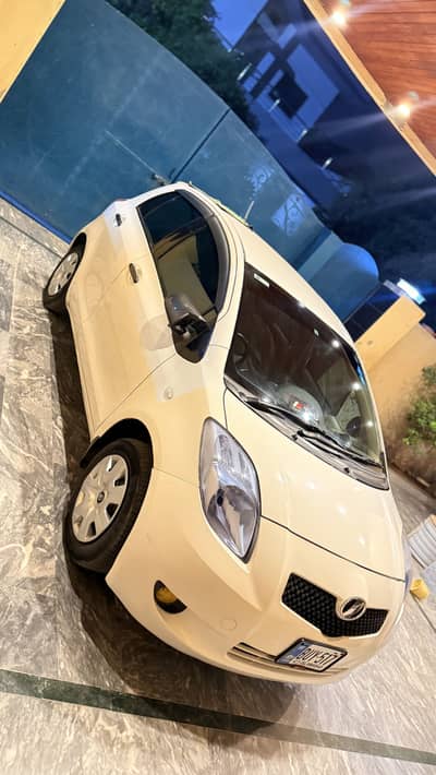 Vitz 1000CC best condition
