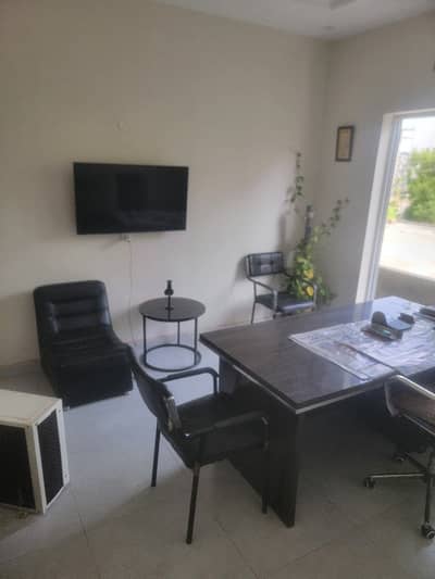 5 marla commercial office for rent