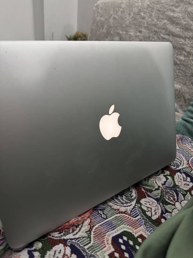 Macbook pro 2015 0