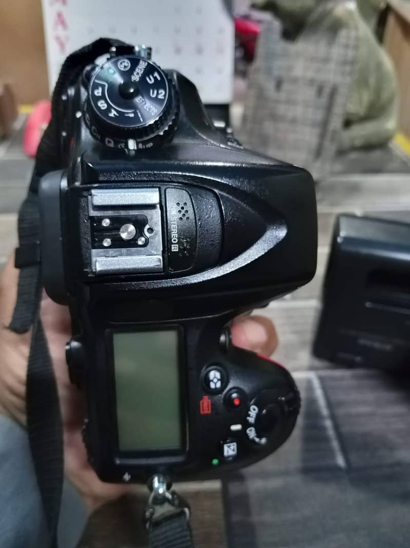Nikon D7100 camera 4