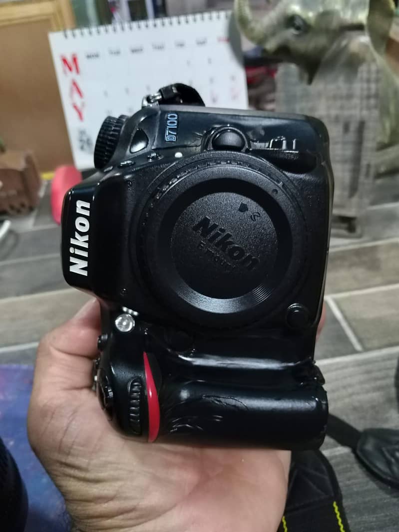 Nikon D7100 camera 5