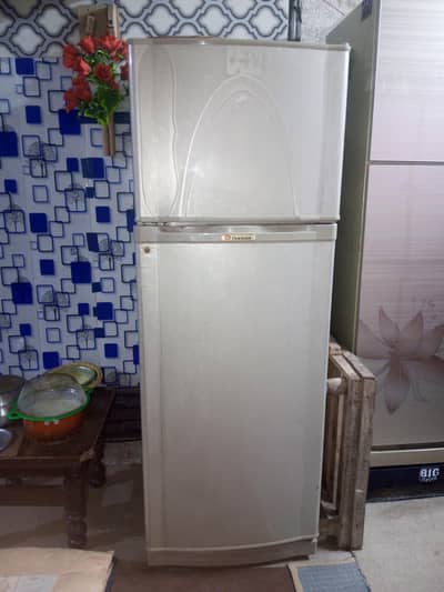 Dawlance refrigerator large size