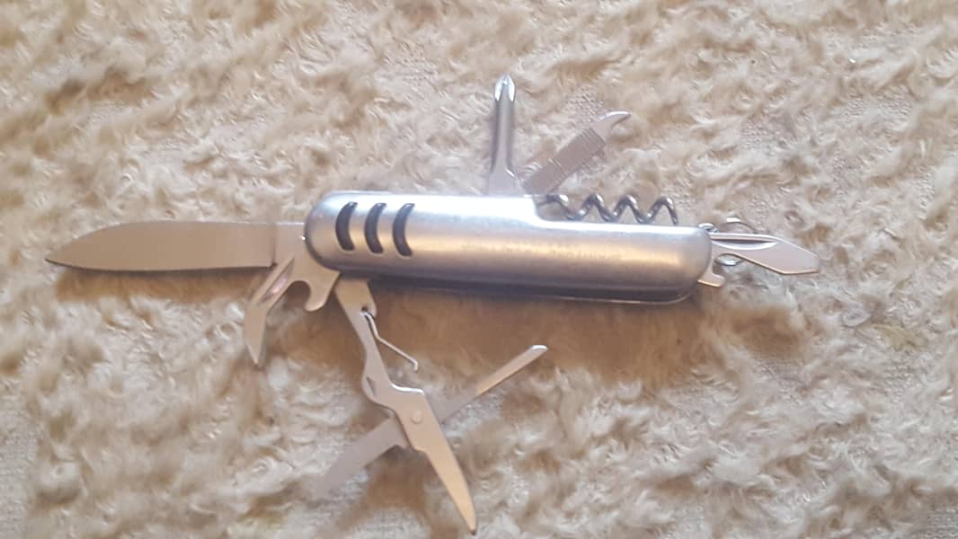 multi-purpose hand tool /swiss tool 3