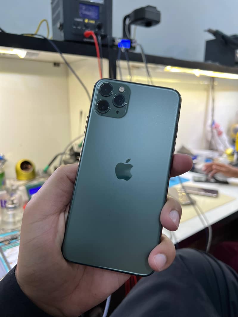 iphone 11 pro max 1