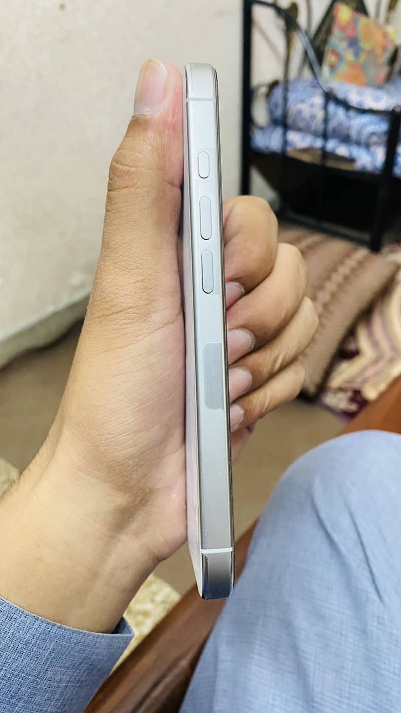 IPhone 16 Pro 5