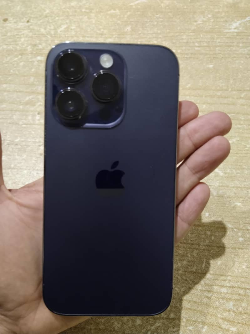 Apple iPhone 14 Pro 2