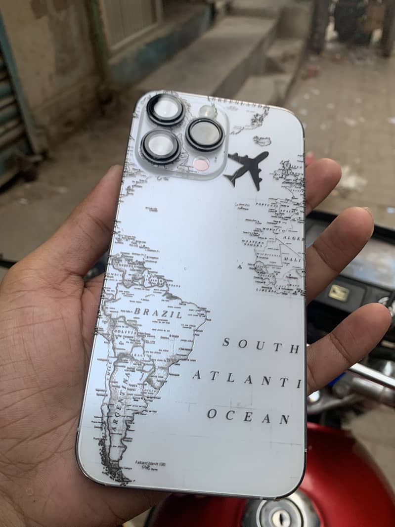 iPhone 14 Pro Max 2