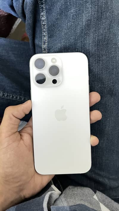 Apple iPhone 16 Pro Max