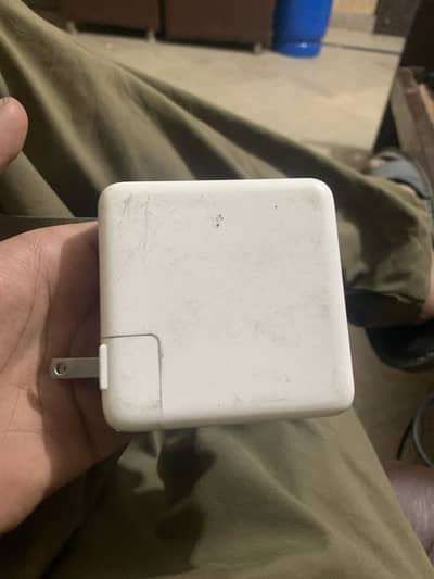 Mac book 87wat orignal adapter