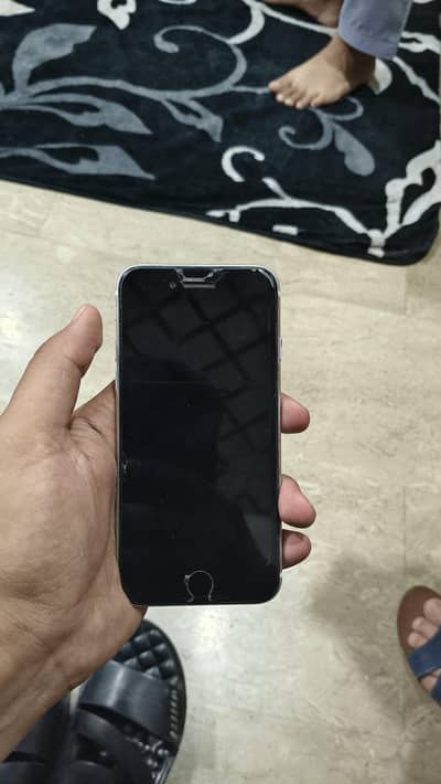 Apple iPhone SE 2020