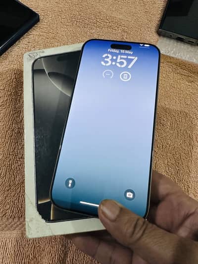 IPHONE 16 PRO MAX NATURAL TITANIUM 256gb JV 92% BH WITH BOX ONLY.