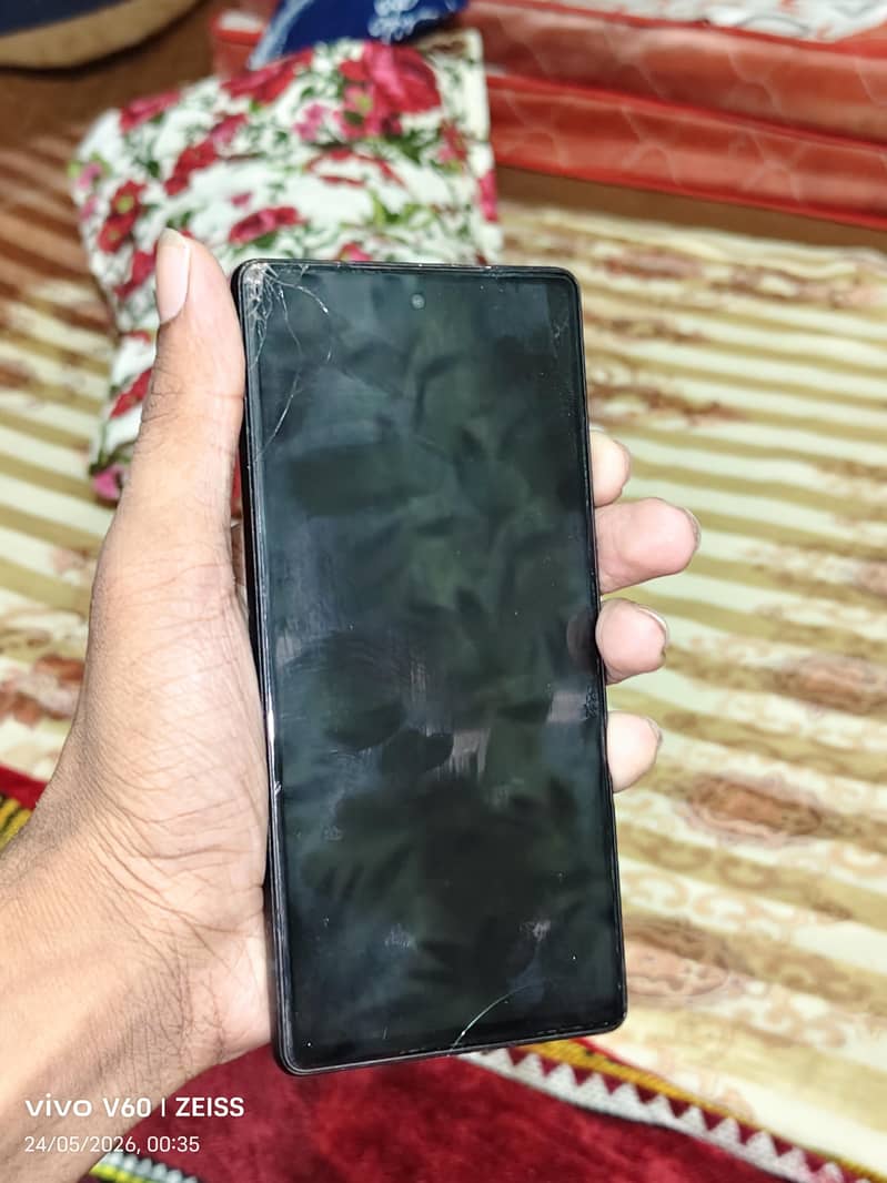 Google pixel 6A 5