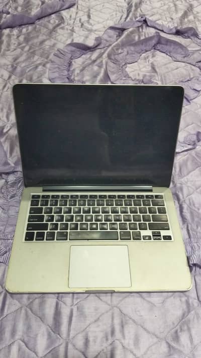 MacBook Pro, 13 inch, Core I5, 8 GB RAM