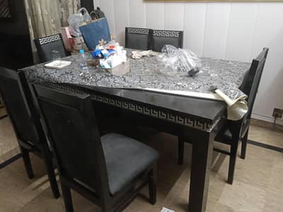 dinning table with 6 chairs