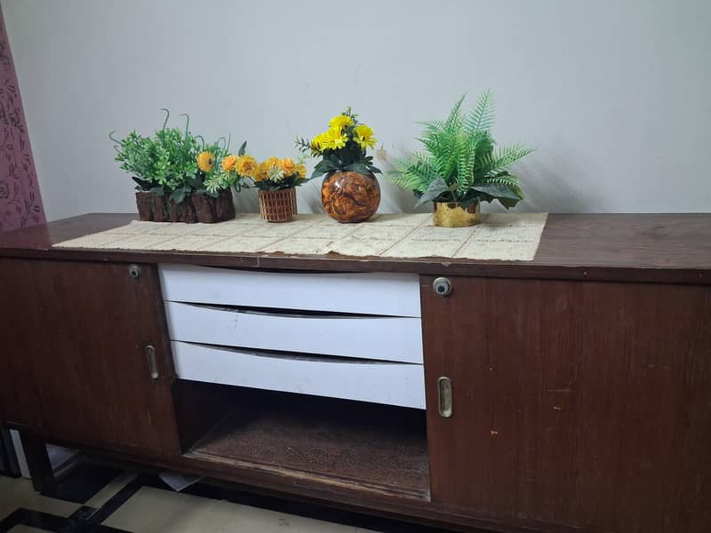 TV console 1