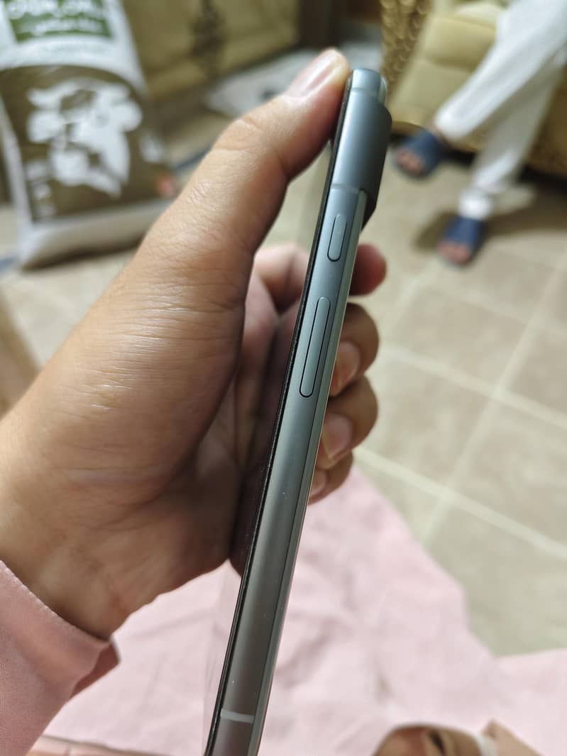 Google Pixel 8 2