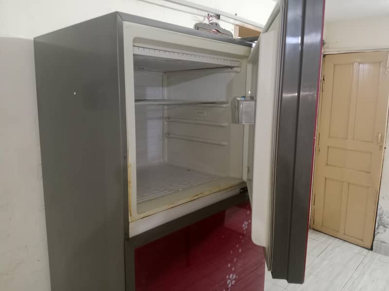 FRIDGE 5