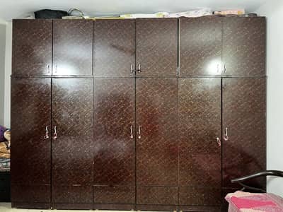 Huge size 6 door wardrobe for sale