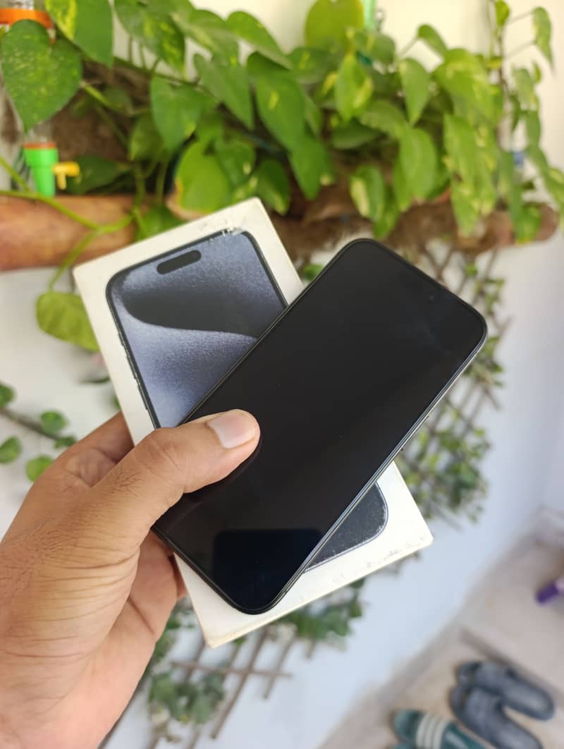 Iphone 15 pro 0